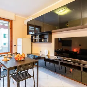 Comfortable Flat With Terraces Appartamento